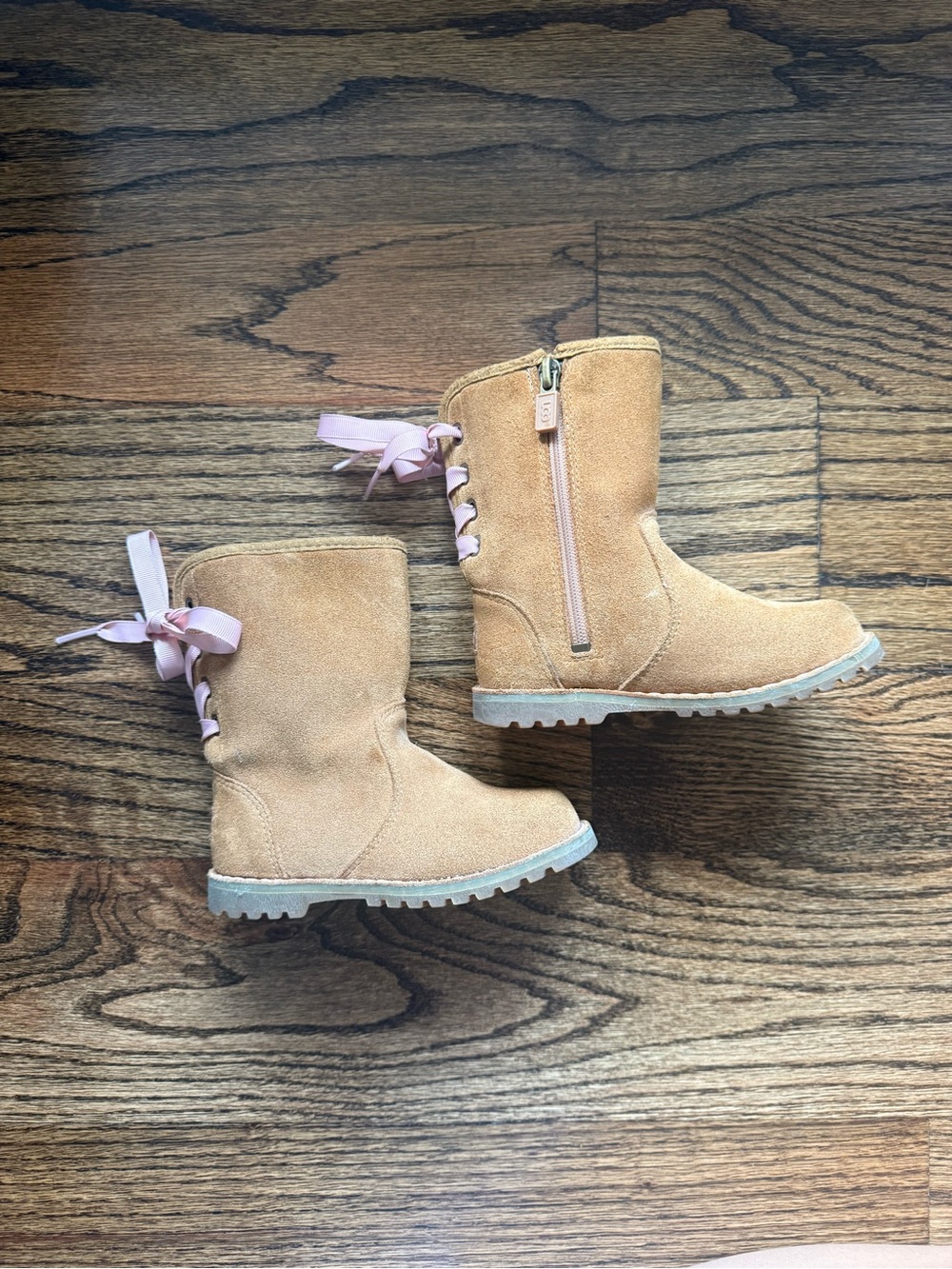 UGG Classic Mini Bailey Bow II Girls US 7 Brown Pink Boots